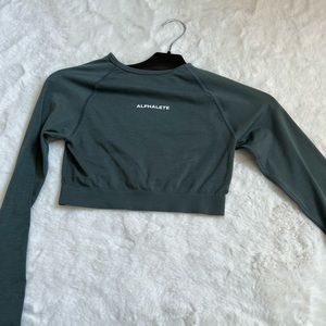Alphalete Amplify long sleeve crop top